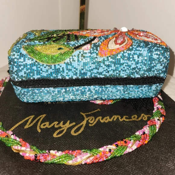 MARY FRANCES Beaded Embellished Clamshell Purse Crossbody Bag EUC - Picture 6 of 16